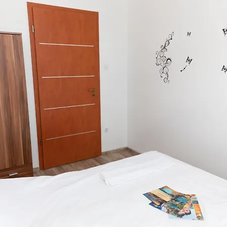 Apartament Big For 4 Adults And 2 Children Under 14 Hajdúszoboszló